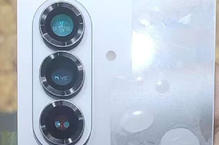 Bocoran Desain Samsung Galaxy Z Fold7 Muncul Menjelang Perilisan Juli (@TechKard)