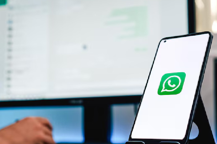 Cara Login WhatsApp Tapi Nomor Sudah Mati, Coba Solusi Ini! (Freepik)
