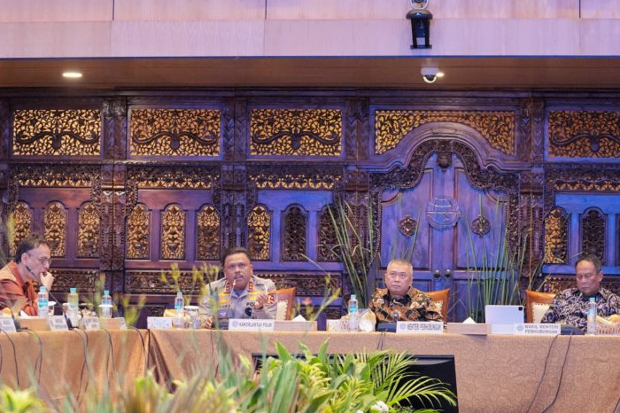 Menuju Indonesia Zero ODOL, Menhub dan Polri Siapkan Strategi Hukum dan Pengawasan Ketat (Polri)