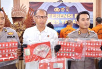 Polres Tabanan Ungkap 8 Kasus Narkoba, 10 Tersangka dan 17,45 Gram Sabu Diamankan (NusaBali)