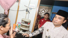 Wakil Wali Kota Bandung Bantu Ibu Sinta, Korban Kekerasan Rentenir di Cibiru (Diskominfo Bandung)
